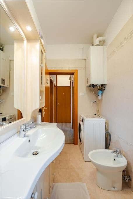 Lovely House Claudia-Perfetto Per Venezia เมสเตร ภายนอก รูปภาพ